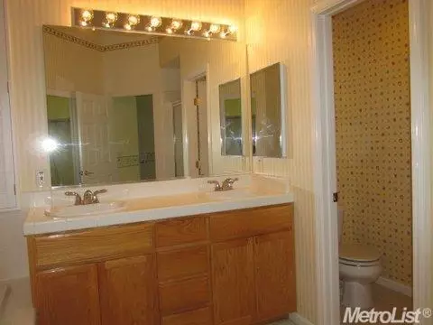 1539 Whispering Wind Dr, Tracy, CA 95377 photo 8