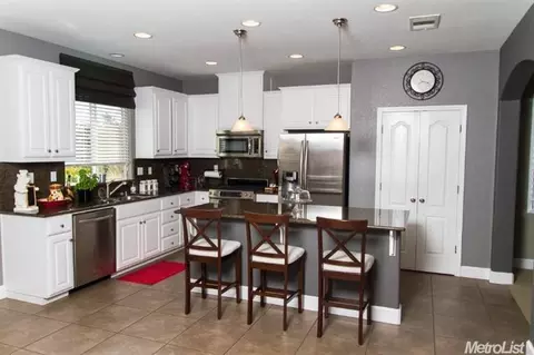2236 La Force Dr, Modesto, CA 95355 photo 3