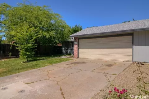 5115 Gibbons Dr, Carmichael, CA 95608 photo 4