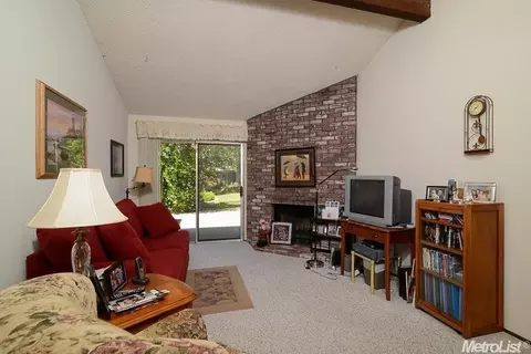 5117 Gibbons Dr, Carmichael, CA 95608 photo 3