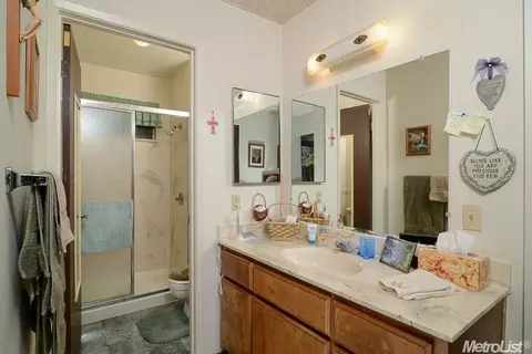5117 Gibbons Dr, Carmichael, CA 95608 photo 9
