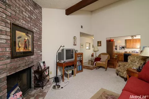 5117 Gibbons Dr, Carmichael, CA 95608 photo 4
