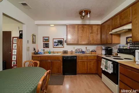 5117 Gibbons Dr, Carmichael, CA 95608 photo 5