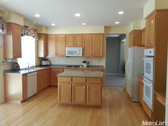 526 Glenbriar Cir, Tracy, CA 95377 photo 10