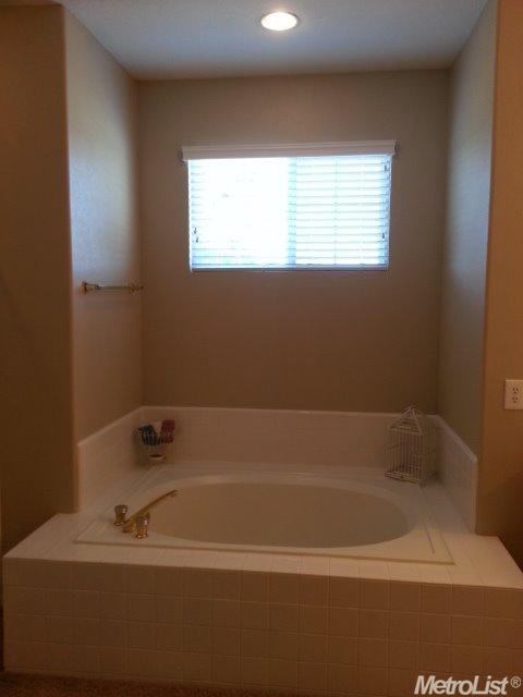 526 Glenbriar Cir, Tracy, CA 95377 photo 21
