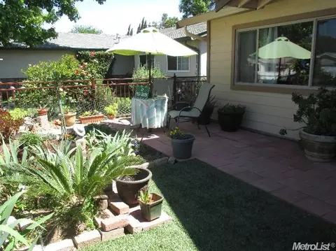 650 Argonaut St, Manteca, CA 95336 photo 2