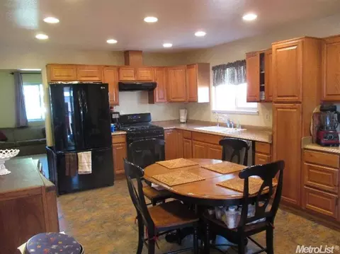 650 Argonaut St, Manteca, CA 95336 photo 9