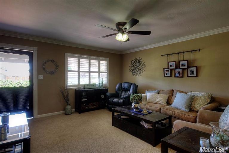 1140 W 12th St, Tracy, CA 95376 photo 4