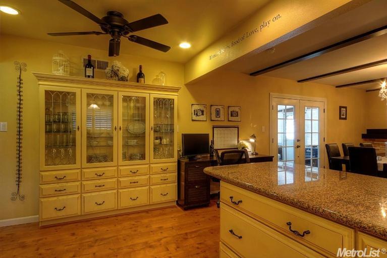 1140 W 12th St, Tracy, CA 95376 photo 8