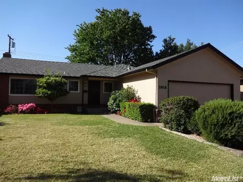 1918 Jackson St, Lodi, CA 95242 photo 1
