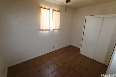 301 Laurel Ave, Modesto, CA 95351 photo 8