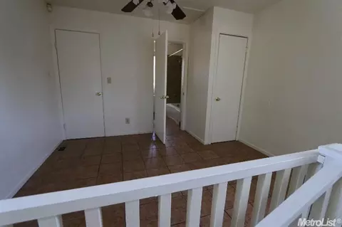 301 Laurel Ave, Modesto, CA 95351 photo 2