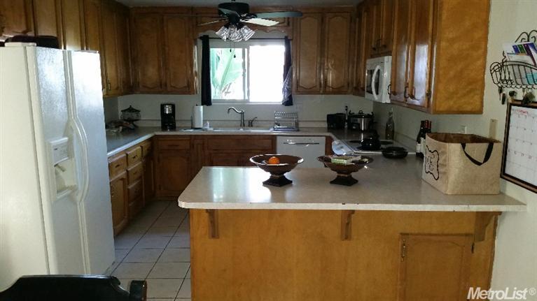 2020 Bavil Dr, Ceres, CA 95307 photo 2