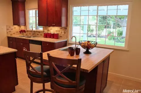 6536 Miles Ln, Carmichael, CA 95608 photo 9