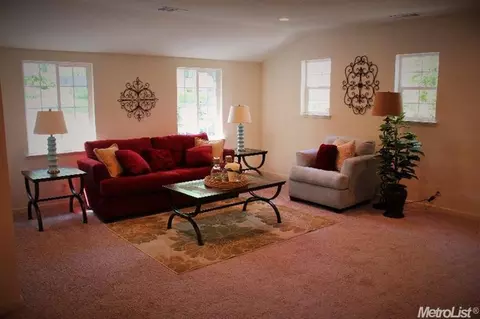 6536 Miles Ln, Carmichael, CA 95608 photo 11