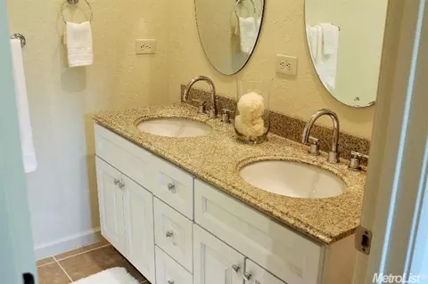6536 Miles Ln, Carmichael, CA 95608 photo 16