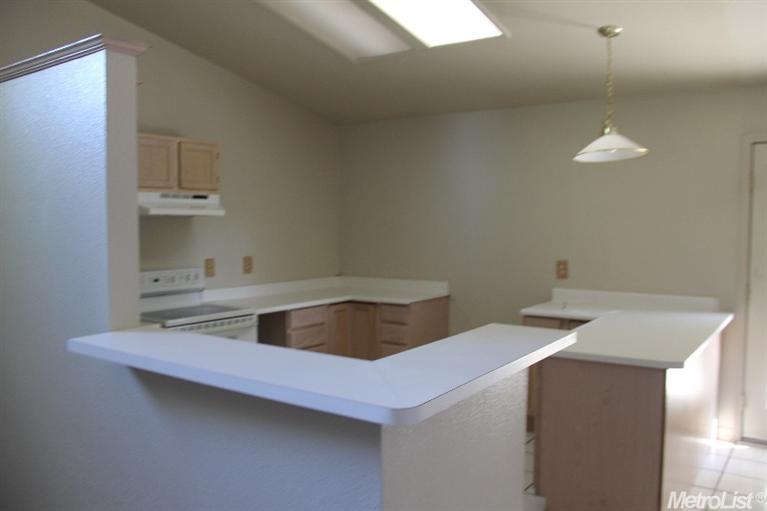 3532 Hallsboro Ct, Modesto, CA 95357 photo 5