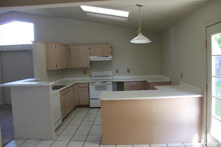 3532 Hallsboro Ct, Modesto, CA 95357 photo 4