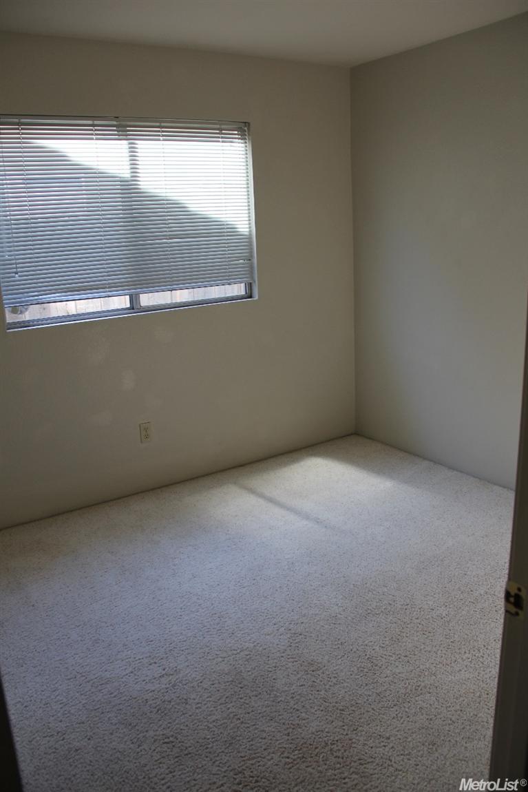 3532 Hallsboro Ct, Modesto, CA 95357 photo 11