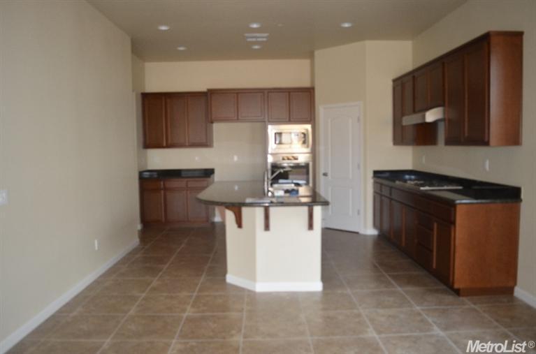538 Pecan Dr, Ripon, CA 95366 photo 5