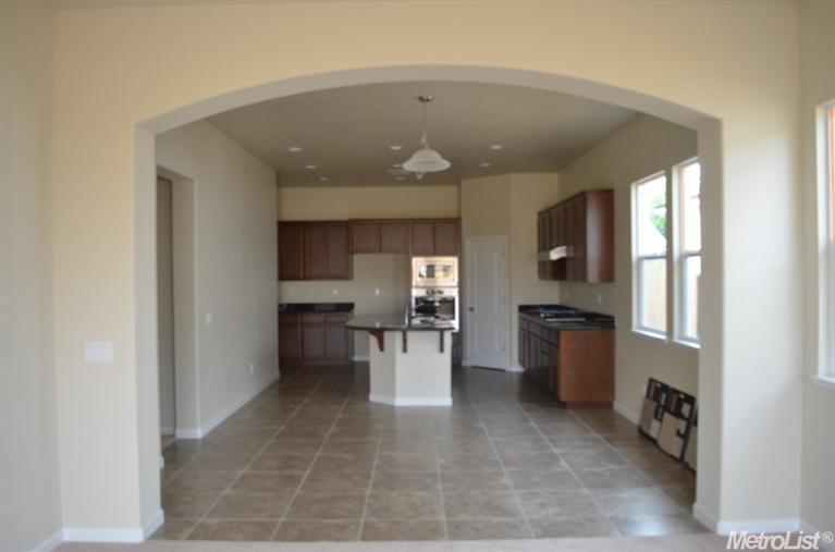 538 Pecan Dr, Ripon, CA 95366 photo 4