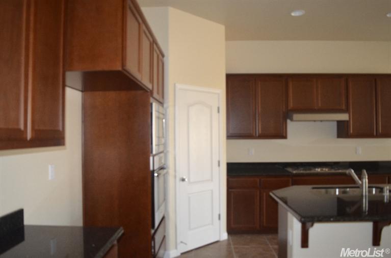 538 Pecan Dr, Ripon, CA 95366 photo 7