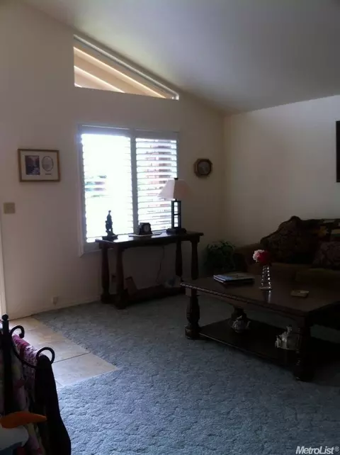 1667 Picadilly Way, Manteca, CA 95336 photo 4