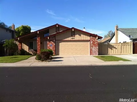 1667 Picadilly Way, Manteca, CA 95336 photo 2