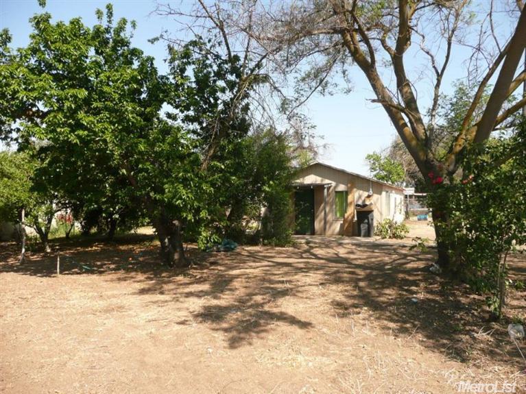 1901 Kenneth St, Modesto, CA 95351 photo 3