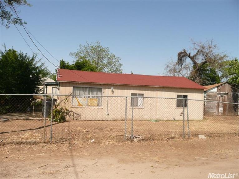 1901 Kenneth St, Modesto, CA 95351 photo 2