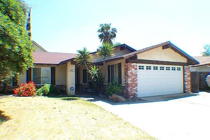 1616 Bridgewater Dr, Ceres, CA 95307 photo 1