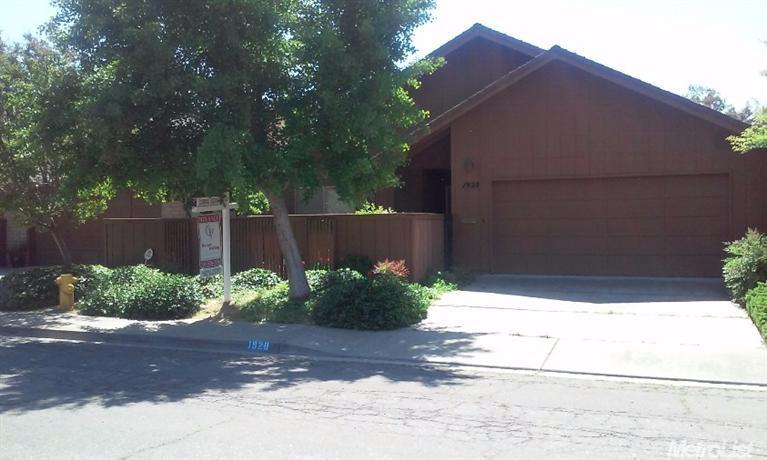 1928 Red Oak Dr, Modesto, CA 95354 photo 1