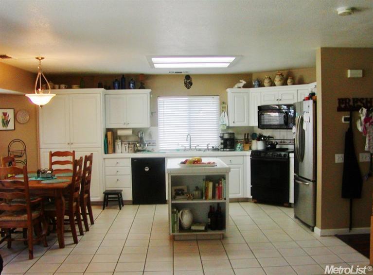 873 Rolling Oak Ct, Modesto, CA 95351 photo 7