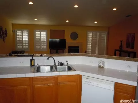4335 Norwalk Cir, Mather, CA 95655 photo 9