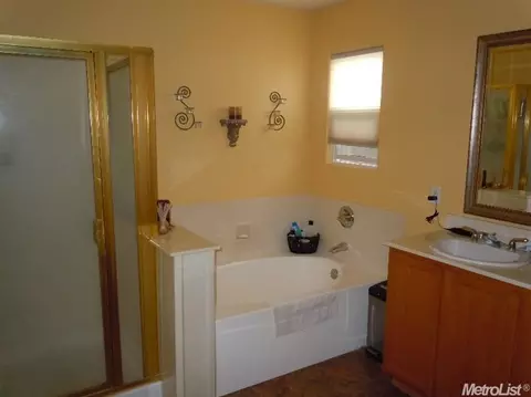 4335 Norwalk Cir, Mather, CA 95655 photo 14