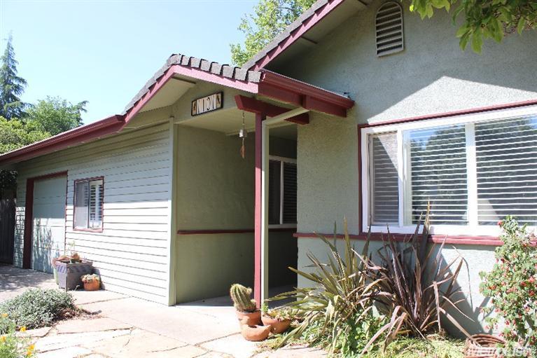 1101 Chestnut Ln, Davis, CA 95616 photo 2