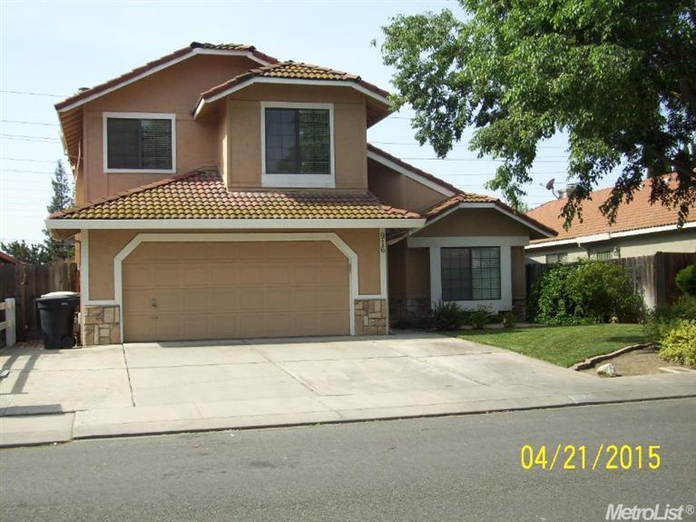 916 S Cape Dr, Modesto, CA 95350 photo 1