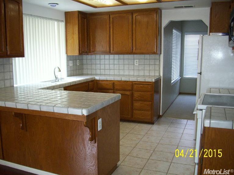 916 S Cape Dr, Modesto, CA 95350 photo 7