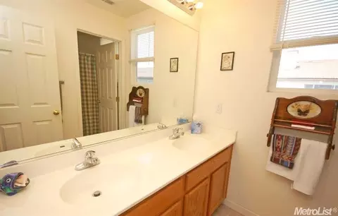 232 Romanov Ct, Patterson, CA 95363 photo 15