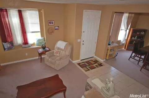 232 Romanov Ct, Patterson, CA 95363 photo 8