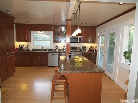 825 Enslen Ave, Modesto, CA 95354 photo 8