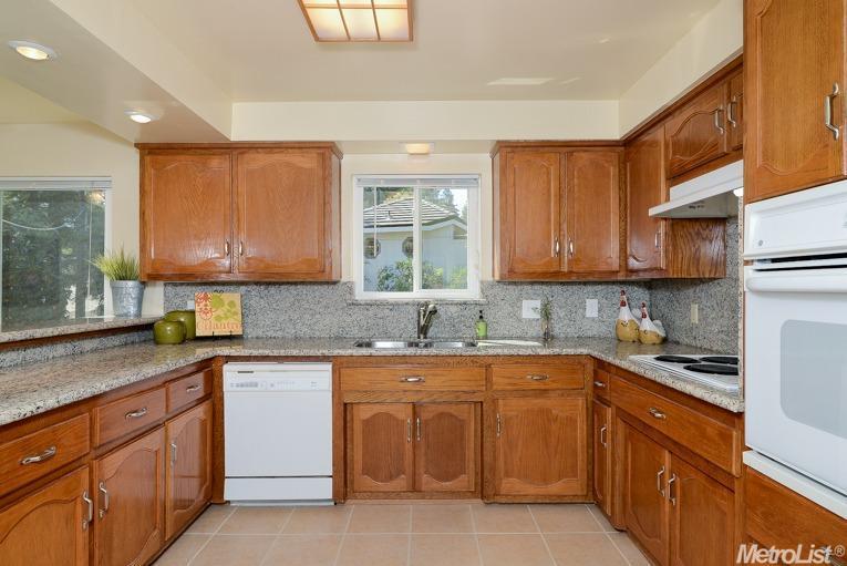 7331 Nob Hill Dr, Carmichael, CA 95608 photo 7
