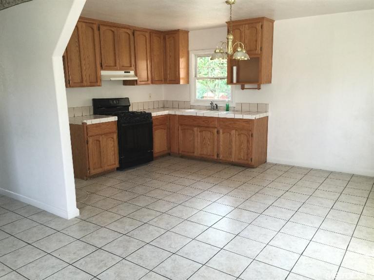 158 S T St, Merced, CA 95341 photo 8