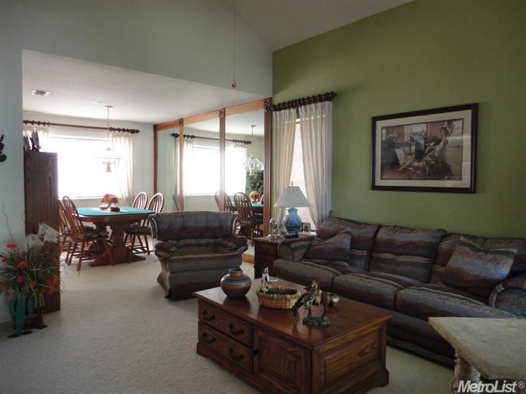 8212 Brick Hearth Pl, Antelope, CA 95843 photo 3