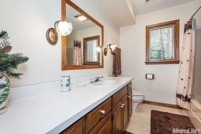 5666 Acorn Valley Rd, Georgetown, CA 95634 photo 25