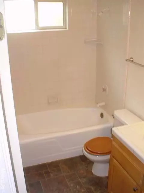 2408 Langford Ave, Modesto, CA 95350 photo 9