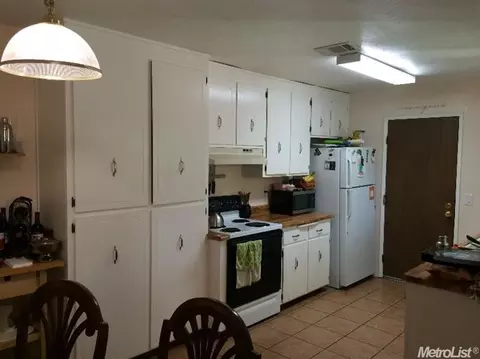 523 Hudson Ct, Davis, CA 95616 photo 2