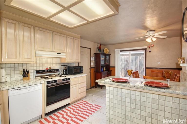 8904 Aksarben Dr, Orangevale, CA 95662 photo 7