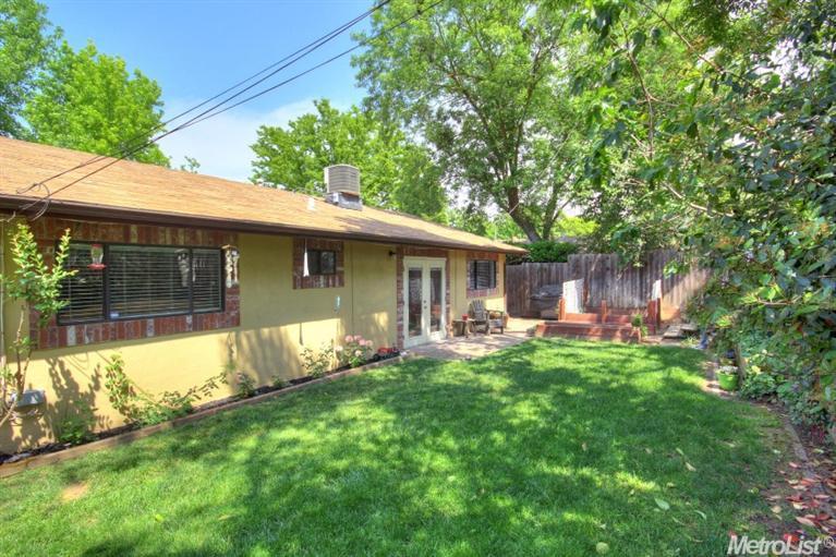 8904 Aksarben Dr, Orangevale, CA 95662 photo 17