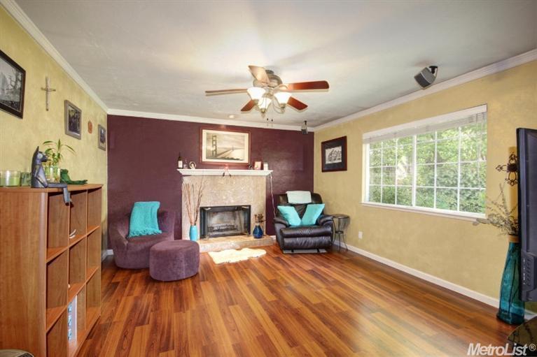 8904 Aksarben Dr, Orangevale, CA 95662 photo 3